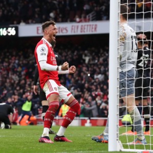 28圈网页版-天空：英超以及欧洲范围内多队关注阿森纳右后卫本·怀特